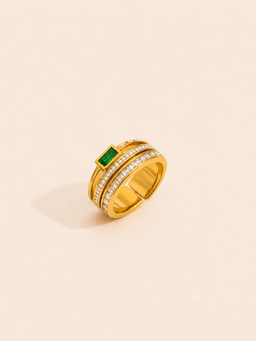 Emerald Glow Gold Ring