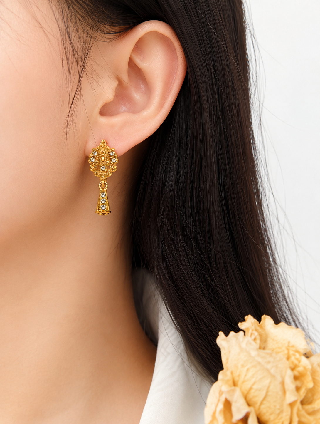 Aurelia Drop Hoops
