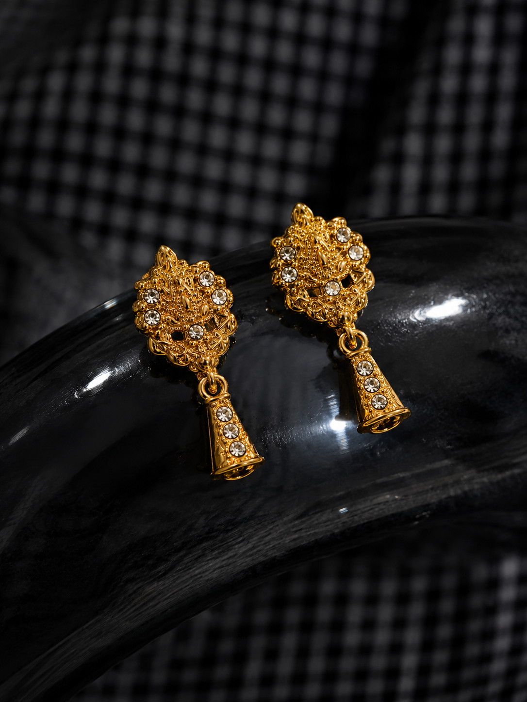 Aurelia Drop Hoops