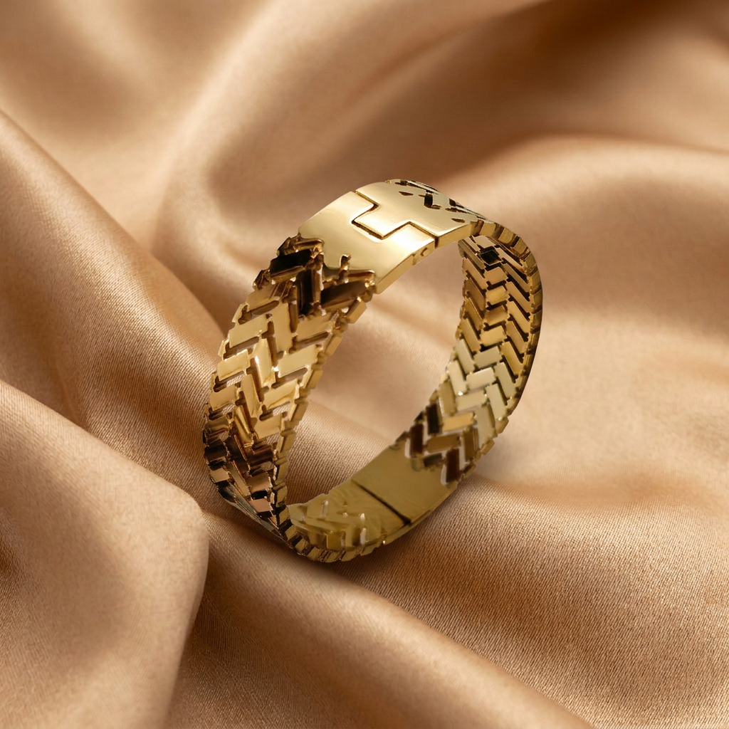 Veyra Cuff Bracelet